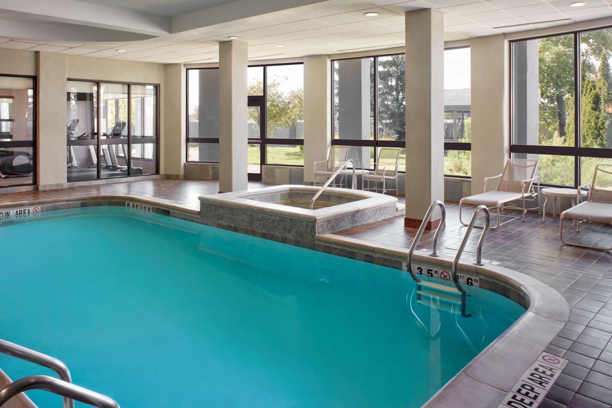 Hotel Courtyard By Marriott Mississauga-Airport Corporate Centre West Exteriér fotografie