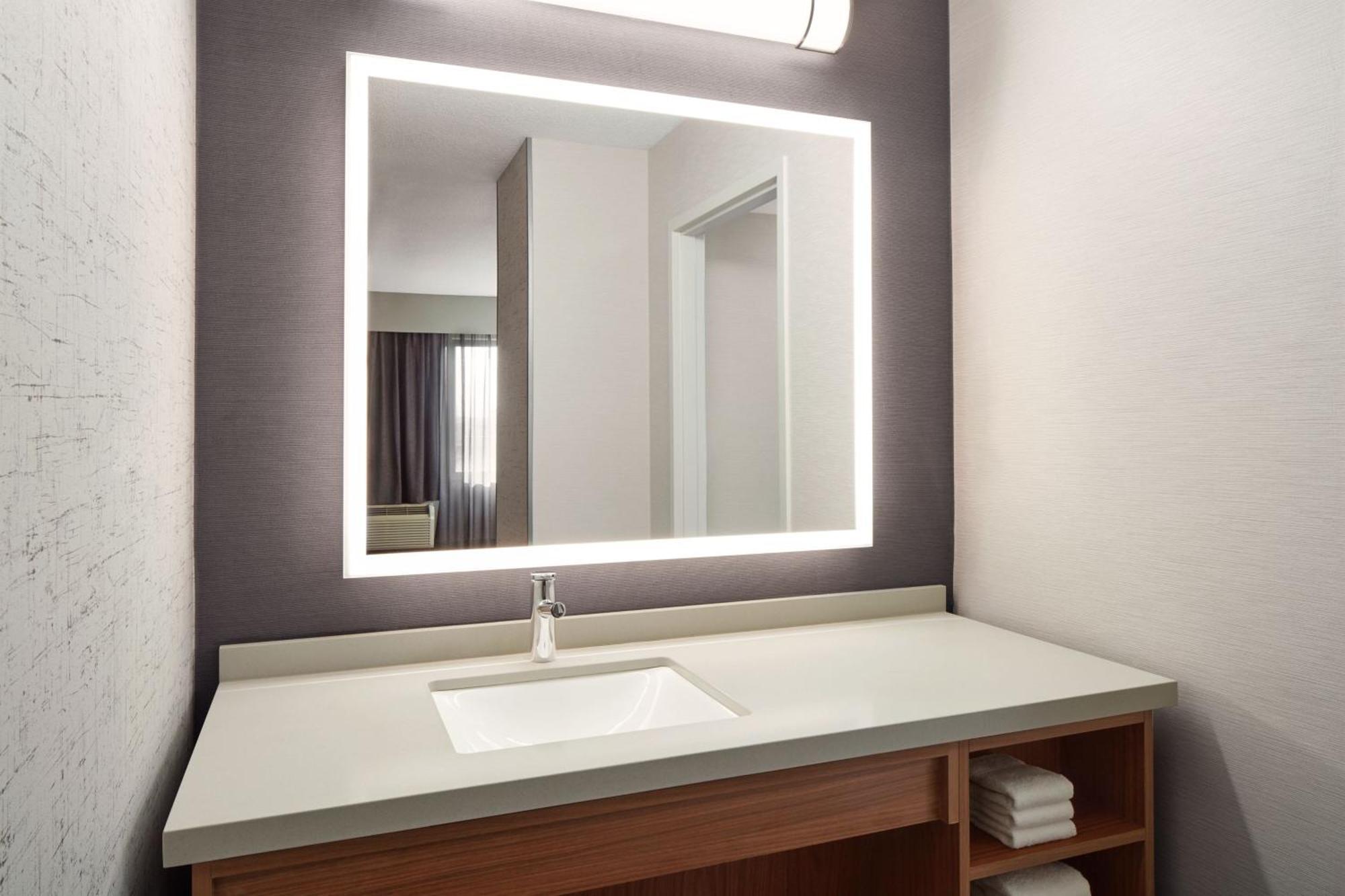 Hotel Courtyard By Marriott Mississauga-Airport Corporate Centre West Exteriér fotografie